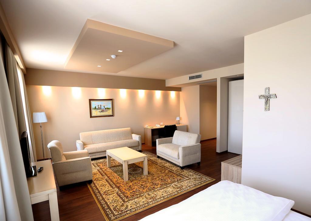 Hotel Quercus Međugorje Kamer foto