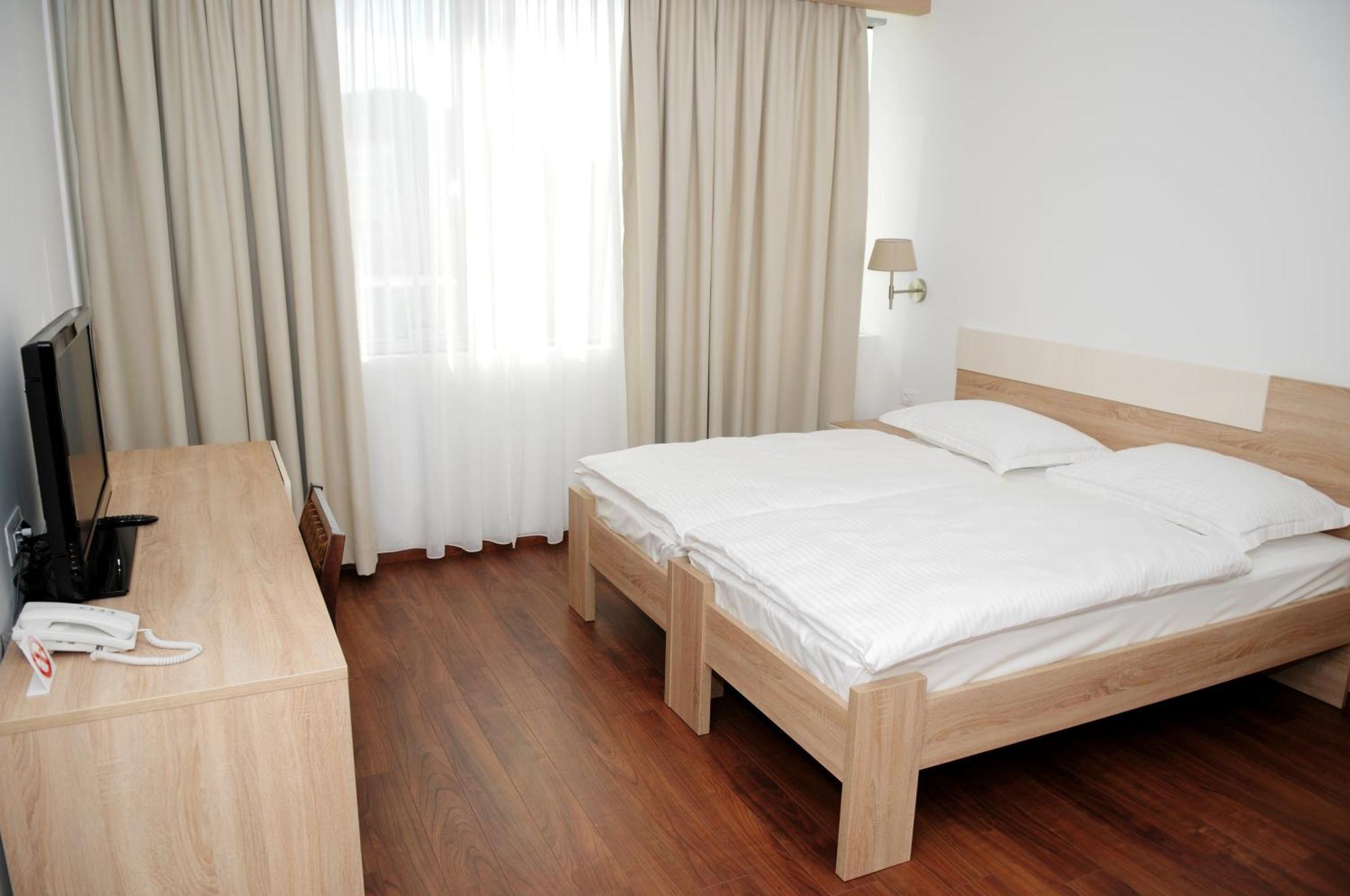 Hotel Quercus Međugorje Buitenkant foto
